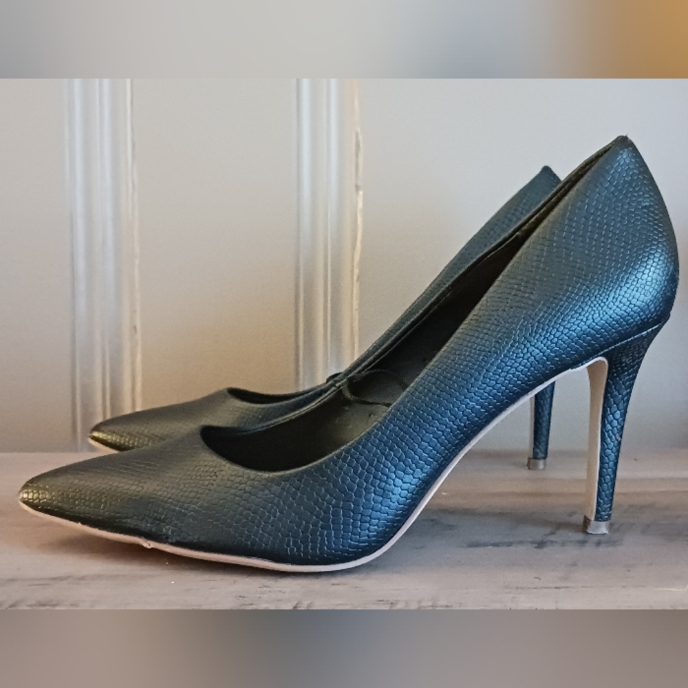 Jessica Simpson Black Embossed Snake Print Pumps Shoes Size 8M